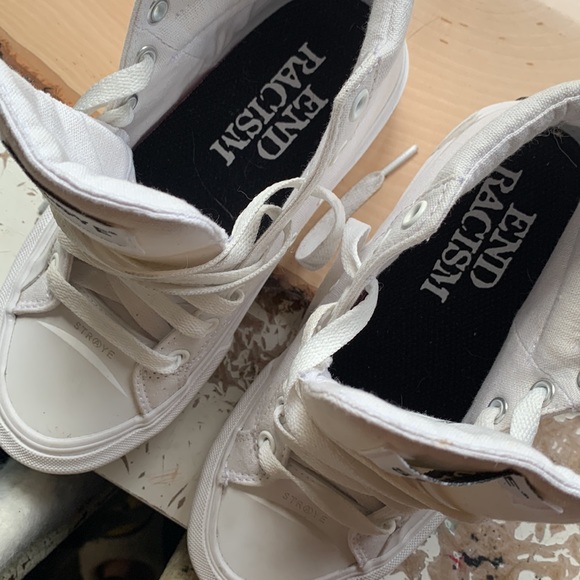 White Straye M4/ W5.5. - Picture 4 of 4